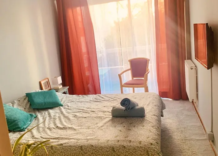 Chez Florence Et Pierre, Calme, Confort Et Lumiere *